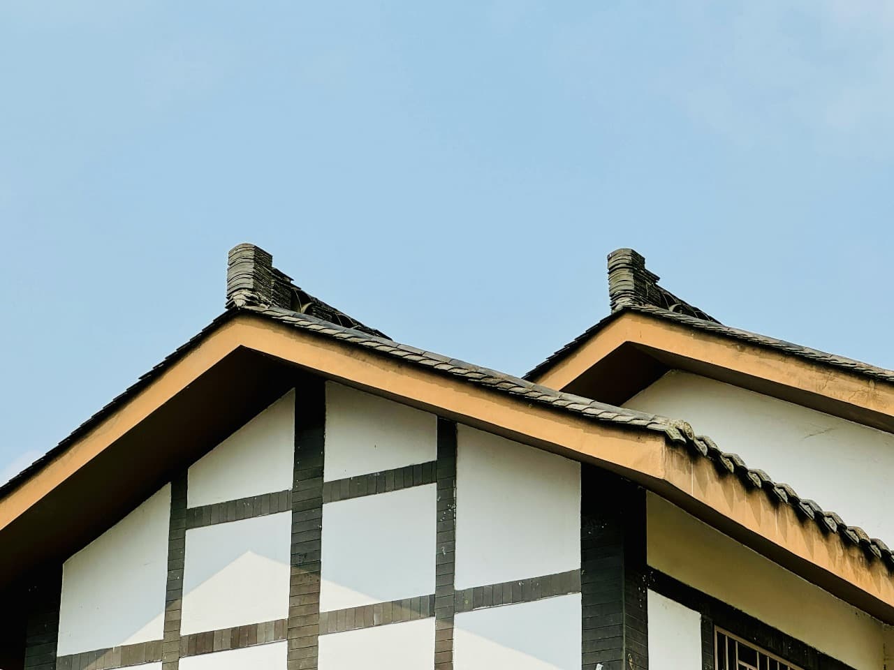 Metal Roofing vs. Asphalt Shingles: Which Is Better?
