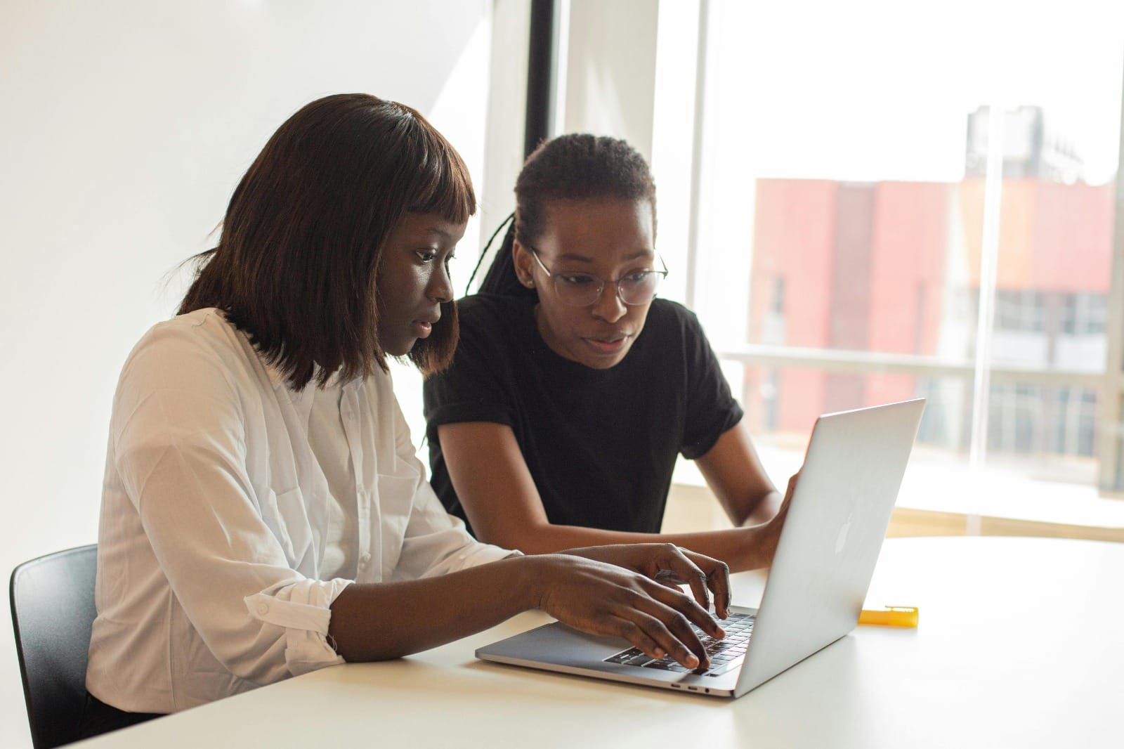 Secure Invoice to Excel/CSV Conversion Online