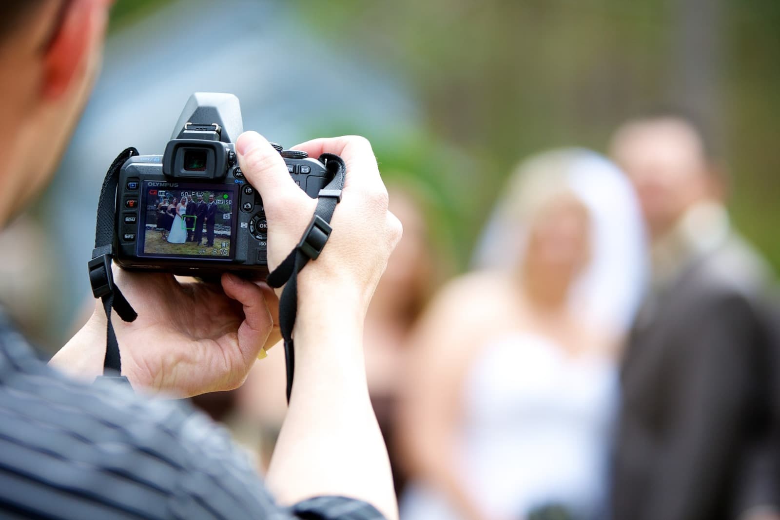 Wedding Photographer Focused on Real Emotions and Beauty