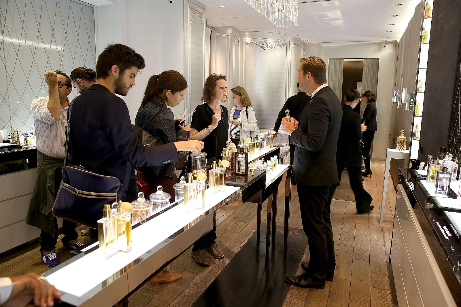 Koop Gissah parfum bij Colognia – topkwaliteit en snelle levering