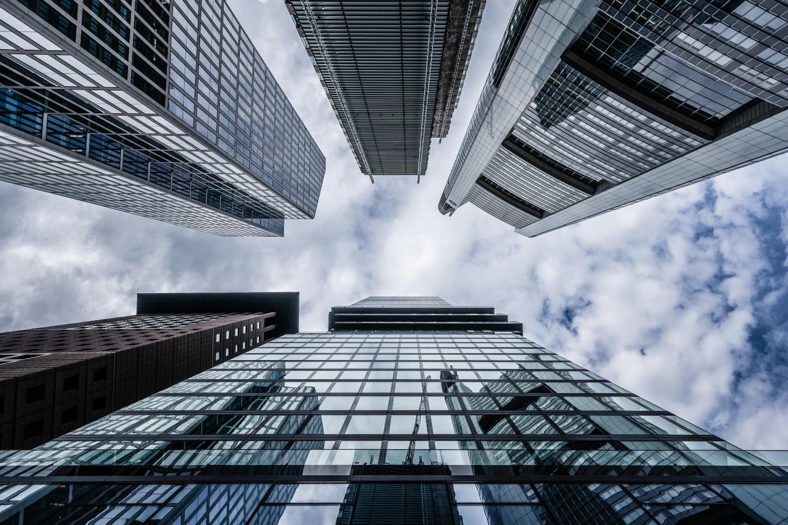 How to Use a Seattle Home Value Estimator Effectively