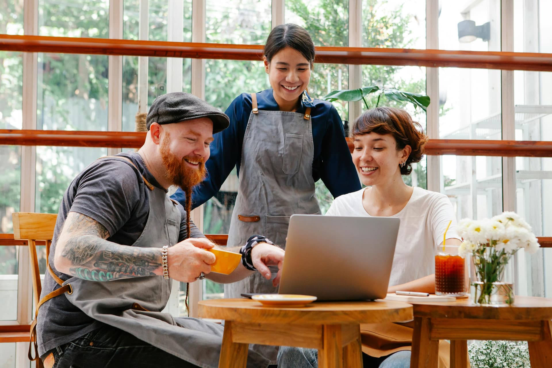 Top 10 Reasons SocialPanel24 Is the Best SMM Panel Provider