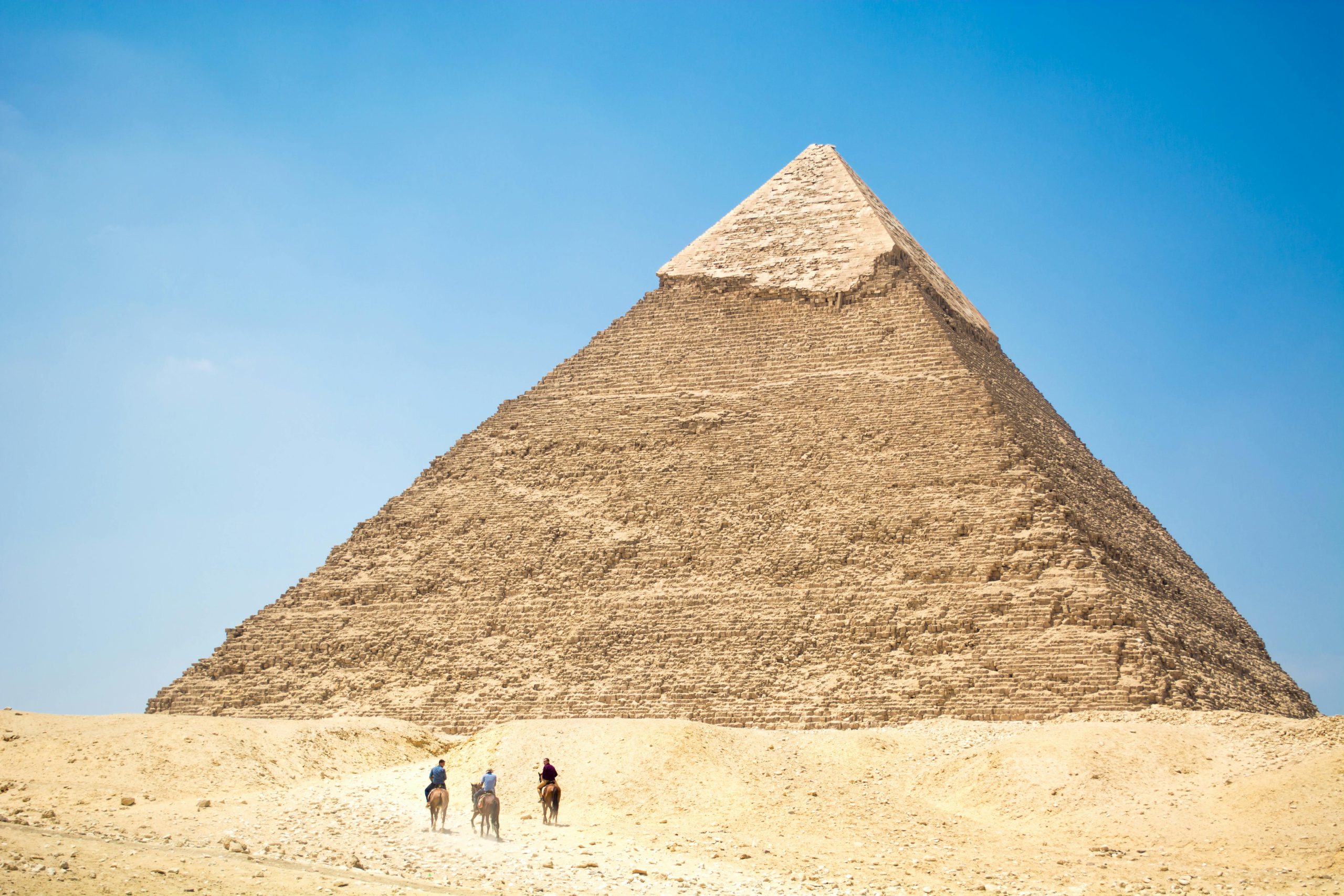 Luxury Petra and Pyramids Tour Package for an Epic Adventure