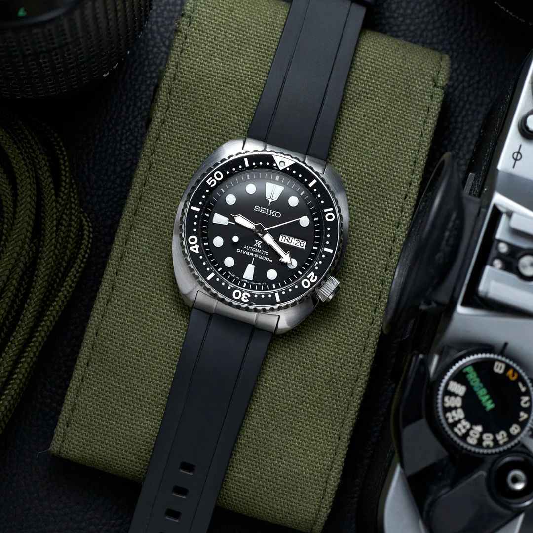 Durable and Stylish: Choosing the Right Rubber Straps