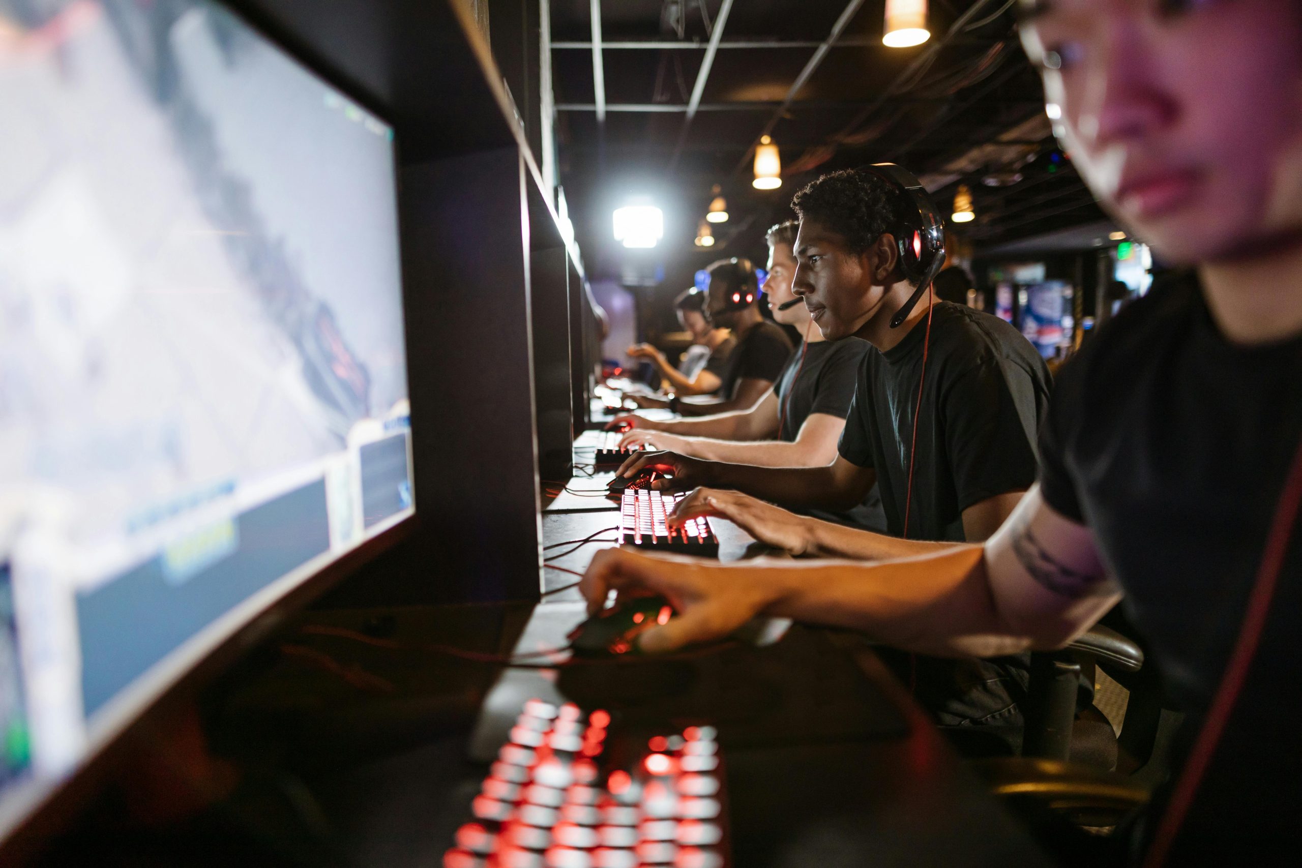 Game Quality Assurance Tools and Techniques Used by Experts