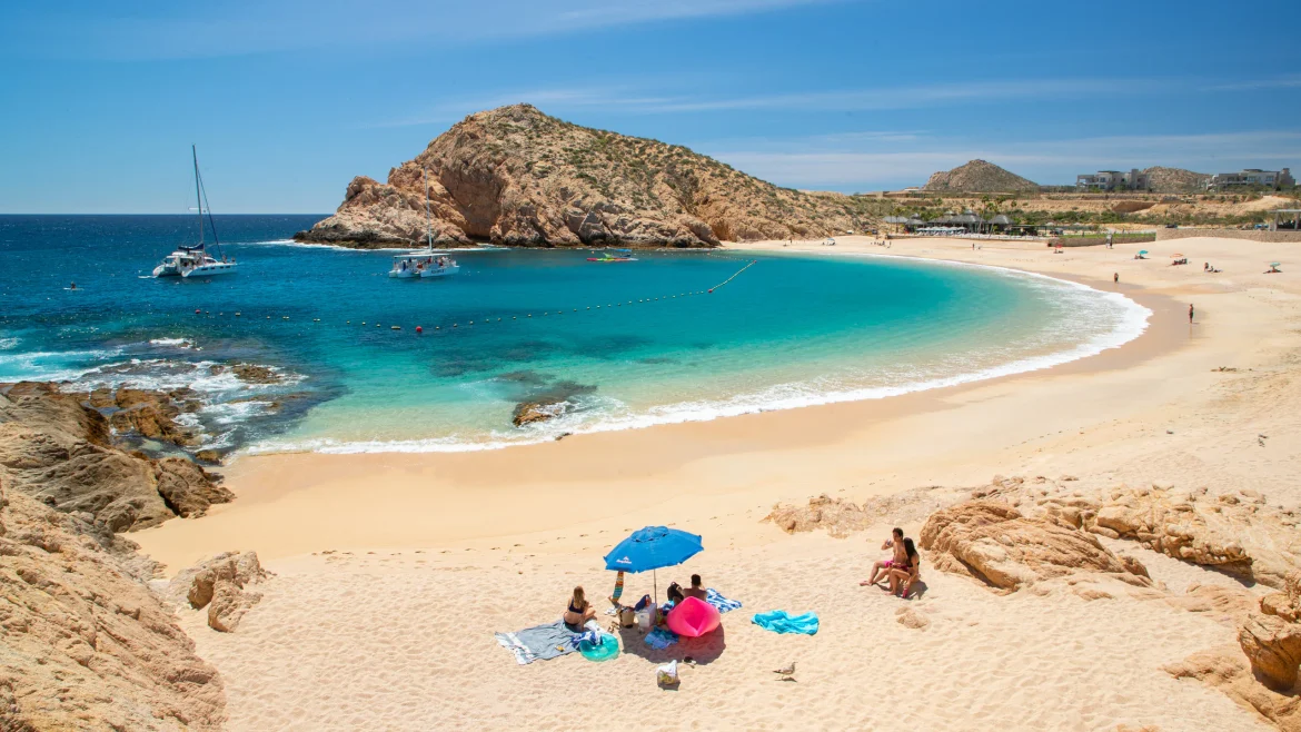Best Snorkeling in Cabo – Crystal-Clear Spots from Cabo Verified