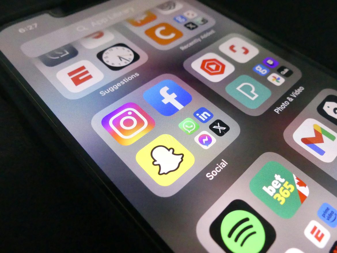 Rent LinkedIn Account Options to Supercharge Lead Generation