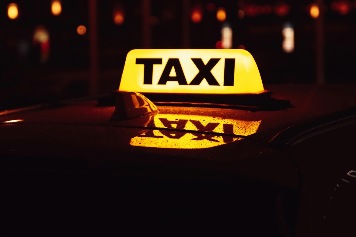 Reliable Brooklands Taxi Services 24/7 in Surrey