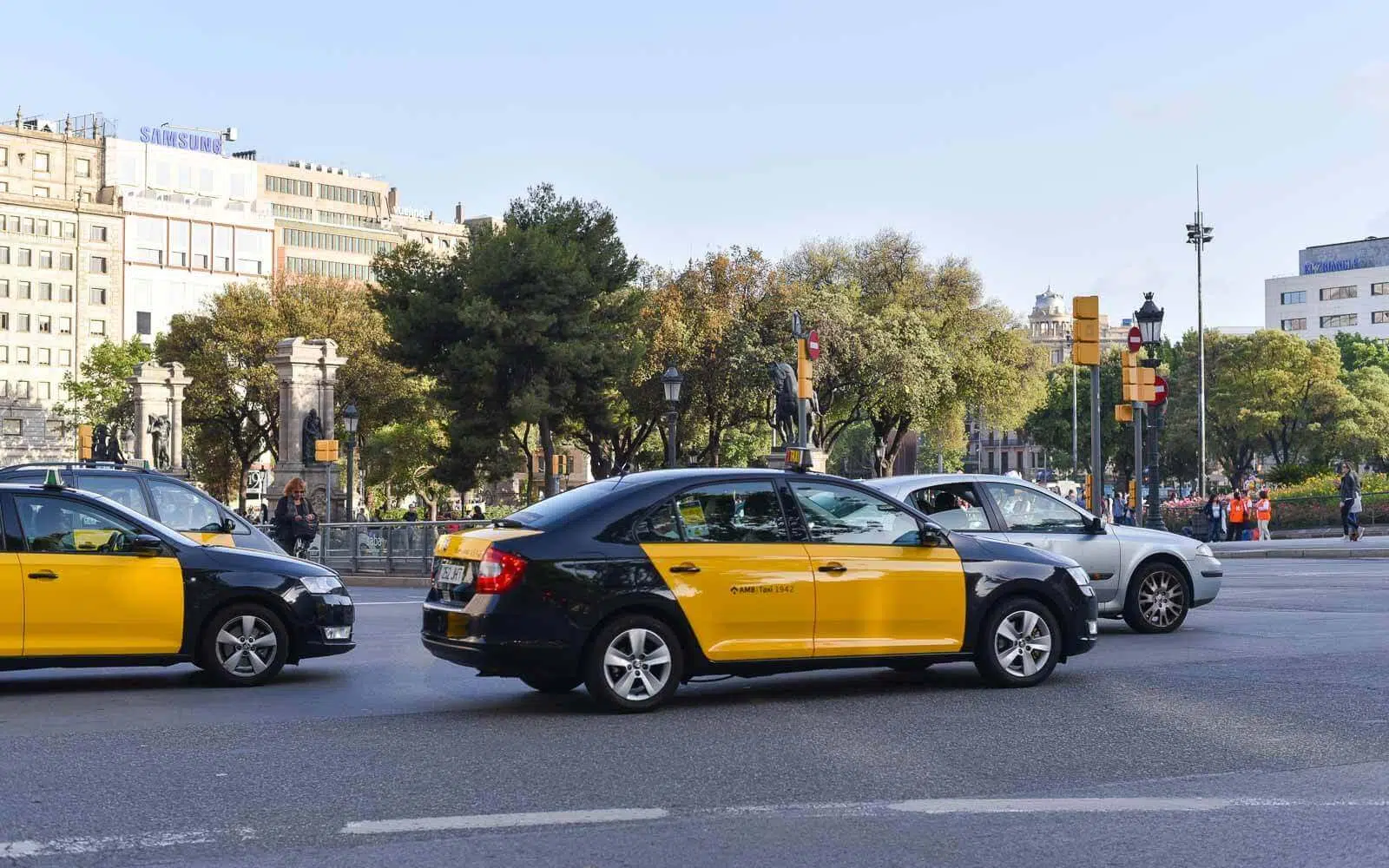 Trusted Taxi Service Covering Thames Ditton